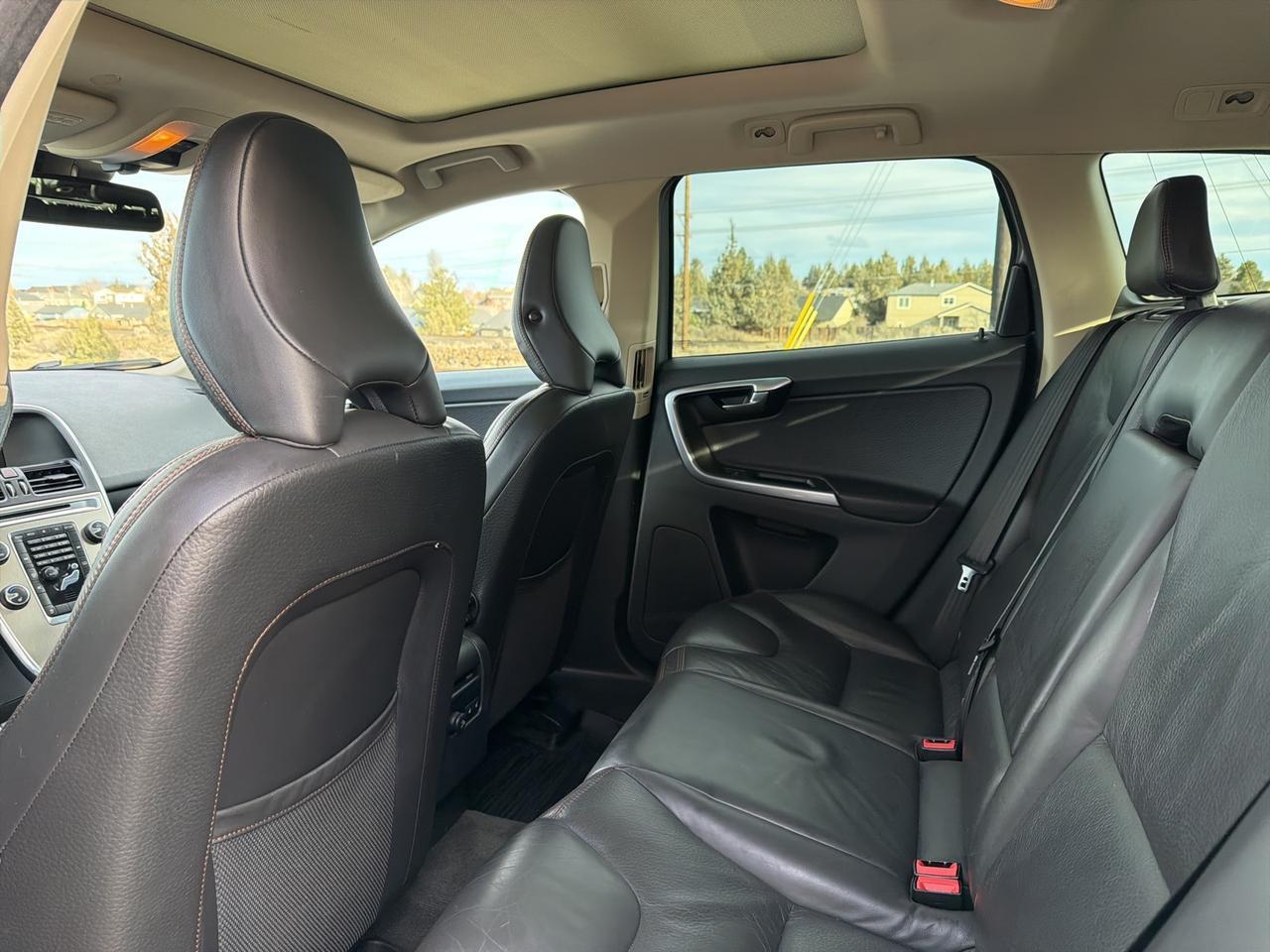 2012 Volvo XC60 T6 Bend OR