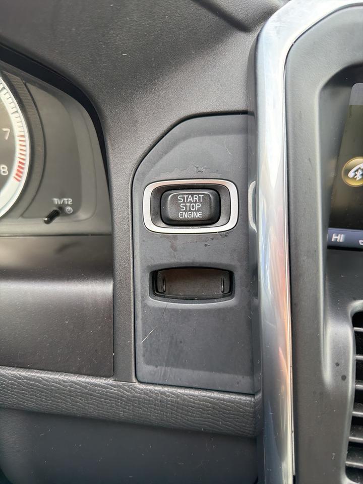 2012 Volvo XC60 T6 Bend OR