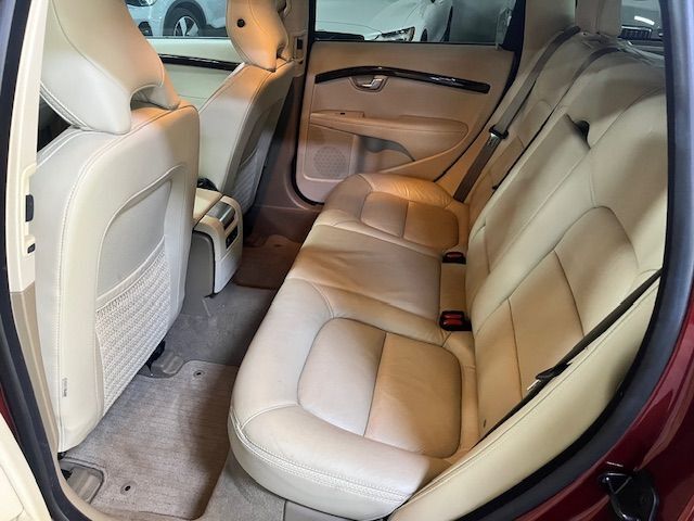 2012 Volvo XC70 T6 AWD Platinum | High Performance Audio, Adaptive Cruise, BLIS, Technology & Climate Packages Portland OR