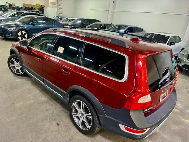 2012 Volvo XC70 T6 AWD Platinum | High Performance Audio, Adaptive Cruise, BLIS, Technology & Climate Packages Portland OR