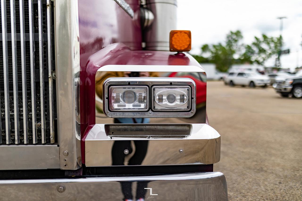 2012 Western Star 4900 FA T/A Tractor Sleeper Heavy Spec Red Deer AB