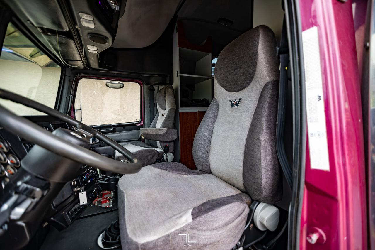 2012 Western Star 4900 FA T/A Tractor Sleeper Heavy Spec Red Deer AB