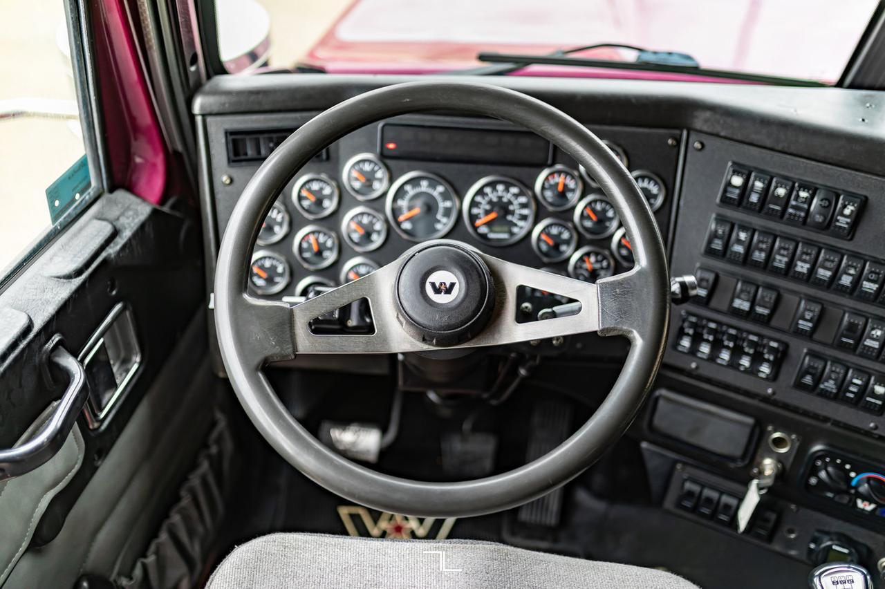 2012 Western Star 4900 FA T/A Tractor Sleeper Heavy Spec Red Deer AB