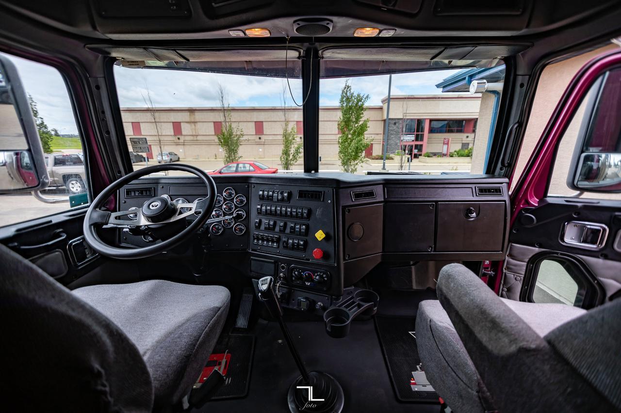 2012 Western Star 4900 FA T/A Tractor Sleeper Heavy Spec Red Deer AB