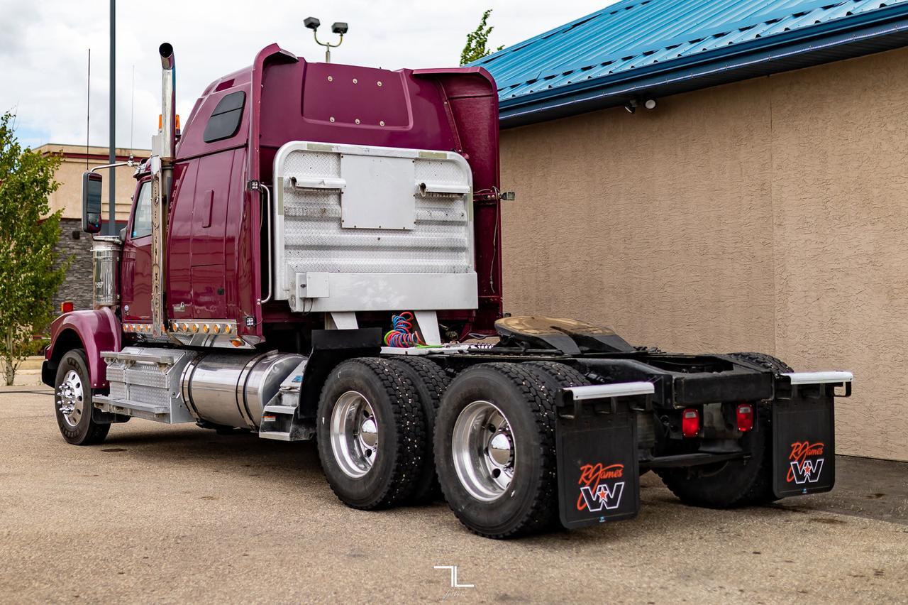 2012 Western Star 4900 FA T/A Tractor Sleeper Heavy Spec Red Deer AB