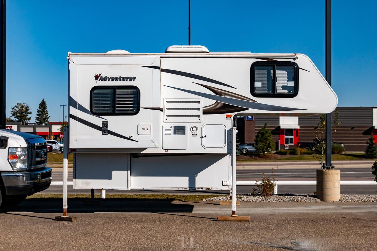 2013 ALP Adventurer 80 GS Truck Camper