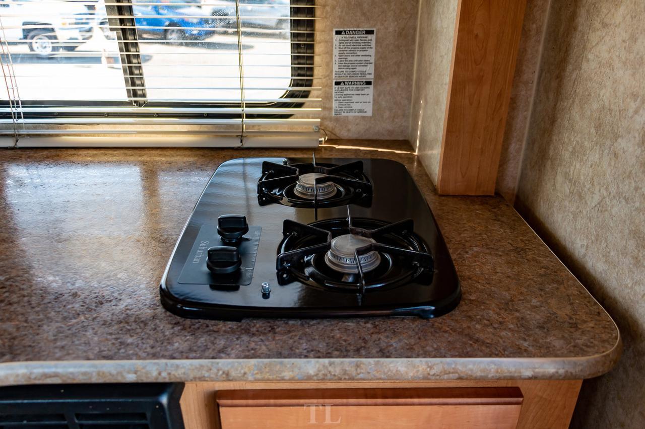 2013 ALP Adventurer 80 GS Truck Camper Red Deer AB