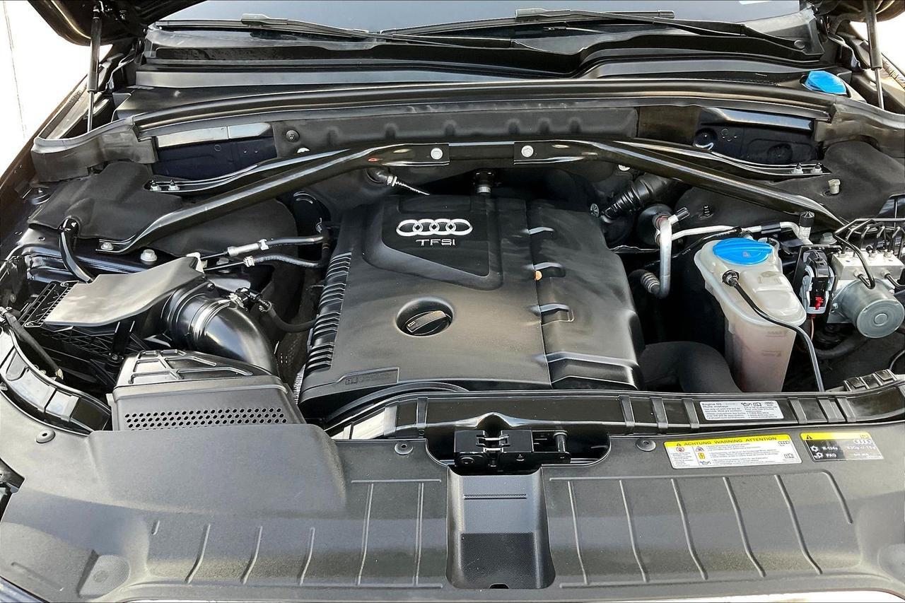 2013 AUDI Q5 PREMIUM PLUS Houston TX