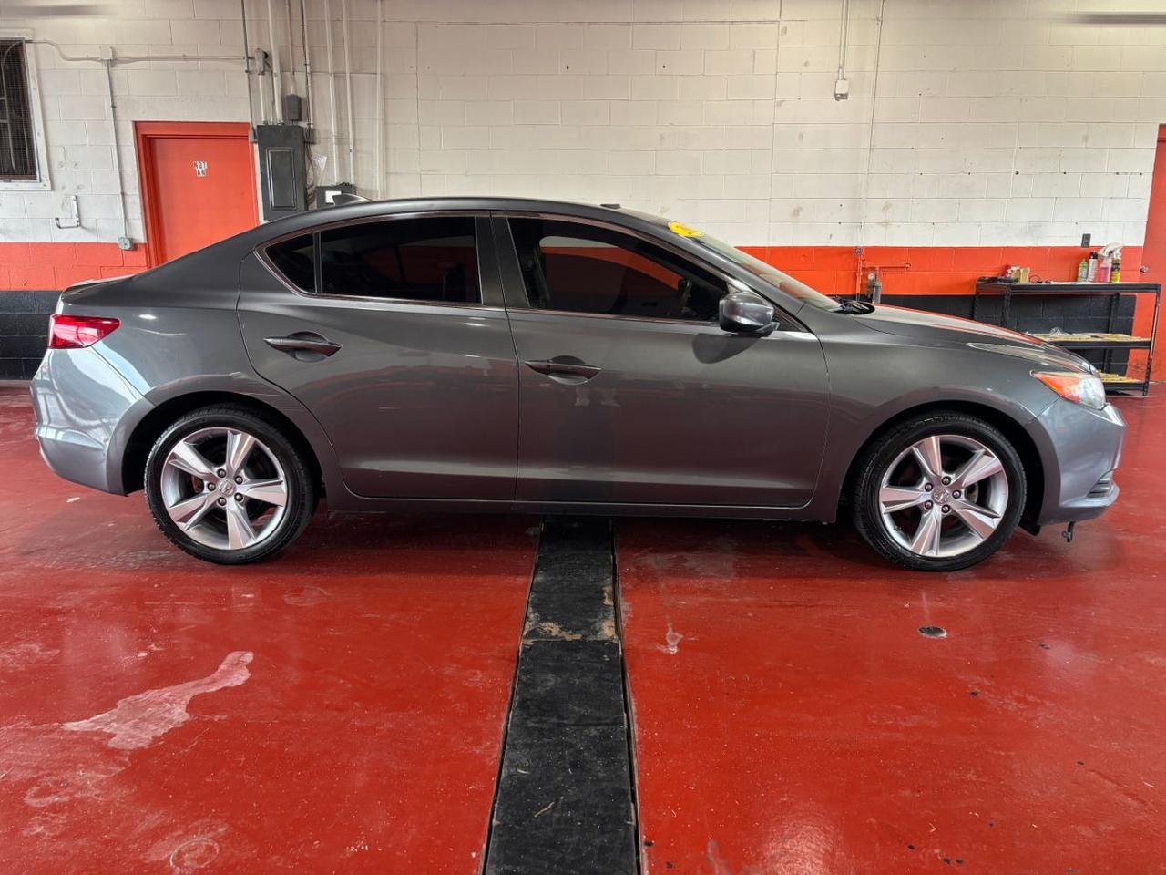 2013 Acura ILX 2.0L