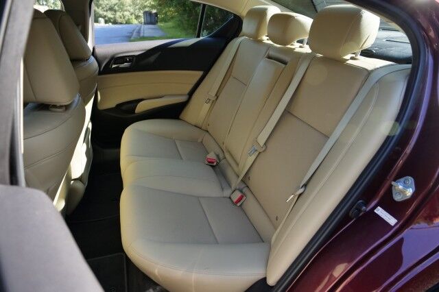 2013 Acura ILX 2.0L / Tech Package / Heated Seats / Power Sunroof! High Point NC