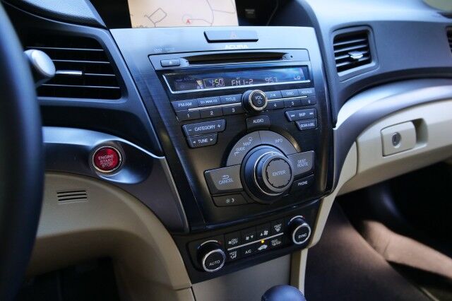 2013 Acura ILX 2.0L / Tech Package / Heated Seats / Power Sunroof! High Point NC