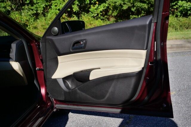 2013 Acura ILX 2.0L / Tech Package / Heated Seats / Power Sunroof! High Point NC