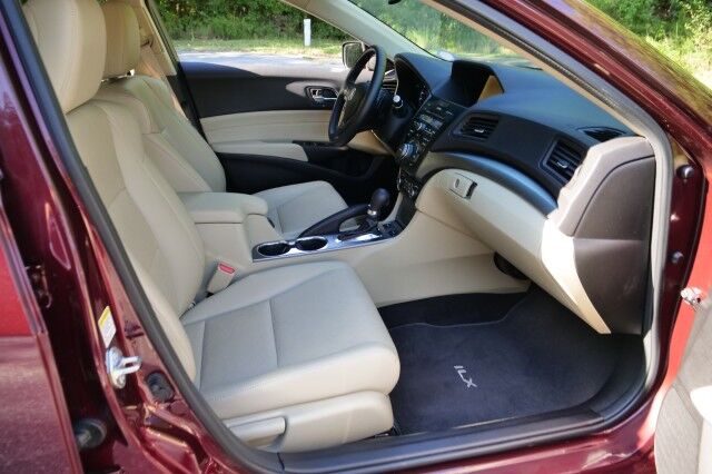 2013 Acura ILX 2.0L / Tech Package / Heated Seats / Power Sunroof! High Point NC