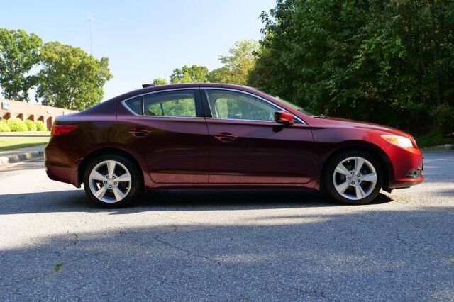 2013 Acura ILX 2.0L / Tech Package / Heated Seats / Power Sunroof! High Point NC