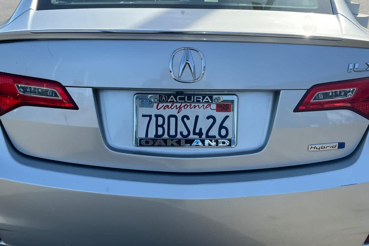 2013 Acura ILX Hybrid Tech Pkg
