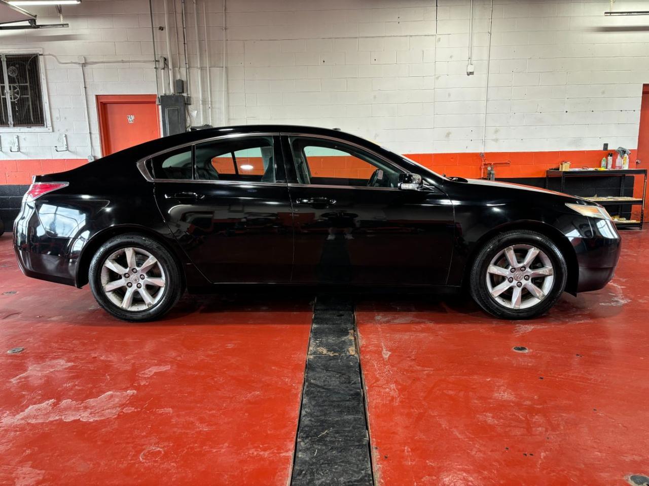 Crystal Black Pearl 2013 Acura TL FWD with Technology Package Sedan Front-Wheel Drive Automatic