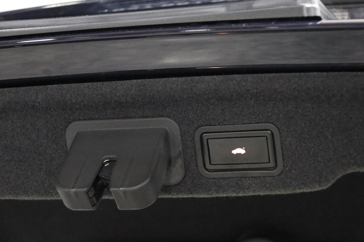 2013 Audi A8 L 3.0L 4dr Sedan Skokie IL