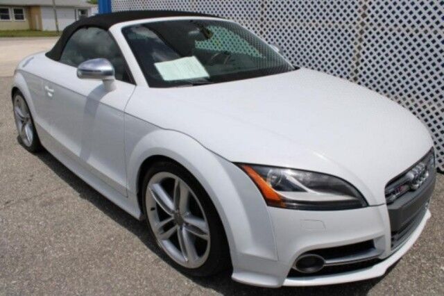 2013 Audi TTS S tronic 2.0T Prestige QUATTRO CABRIO