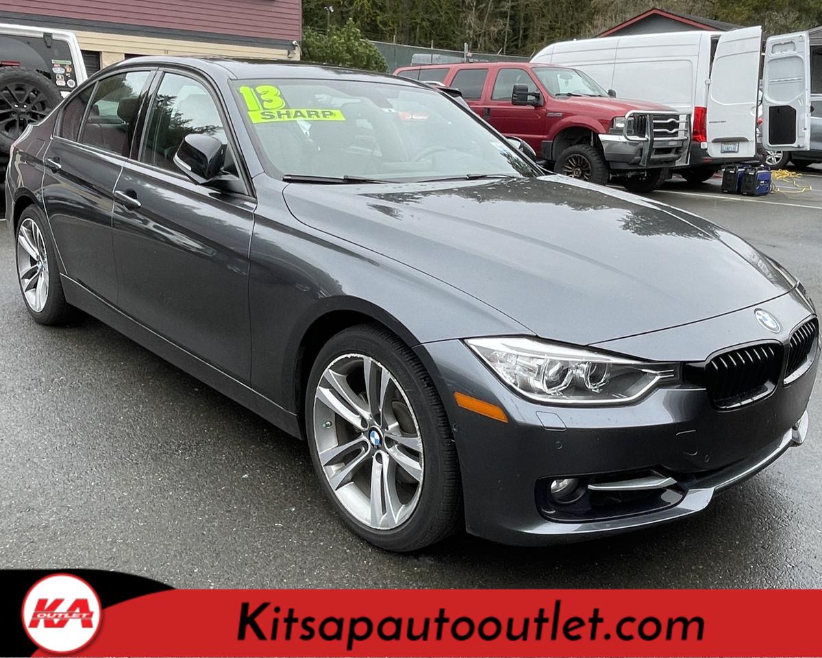 2013 BMW 3 Series 328i xDrive Sedan 4D