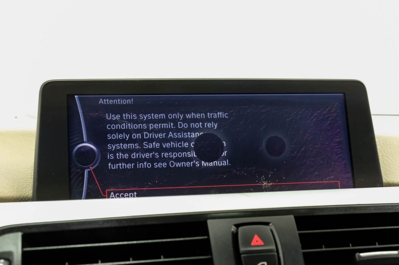 2013 BMW 335i AUTOMATIC NAVIGATION SUNROOF LEATHER SEATS KEYLESS START REAR CAMERA BLUETOOTH Carrollton TX