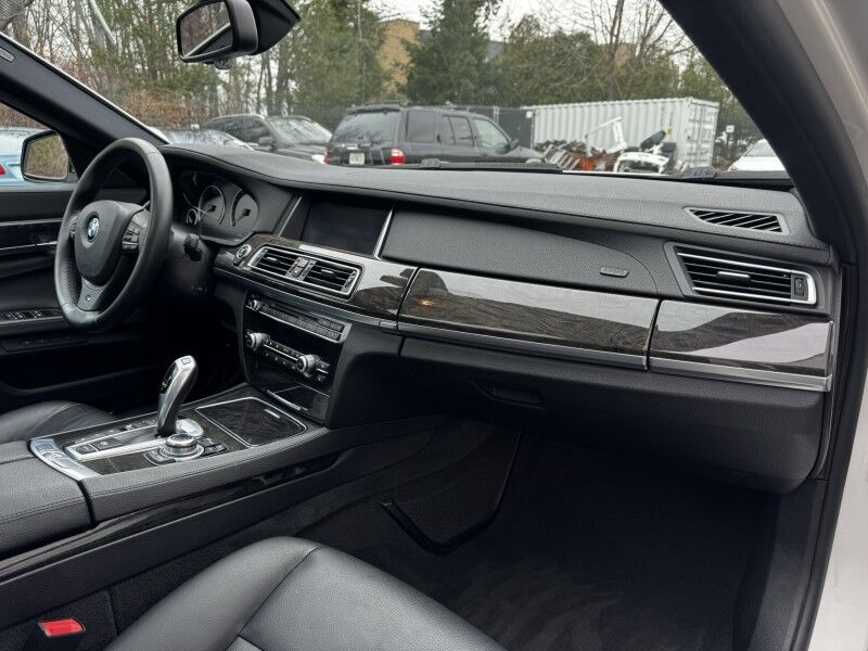 2013 BMW 740Li xDrive Willow Grove PA