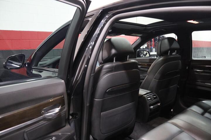 2013 BMW 750i M Sport 4dr Sedan Chicago IL