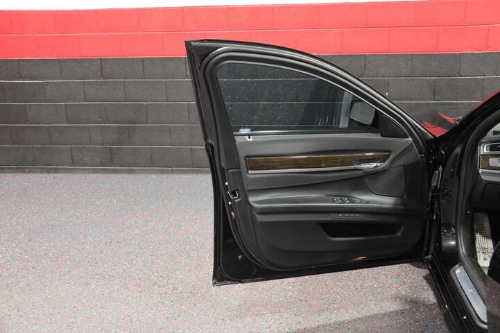 2013 BMW 750i M Sport 4dr Sedan Chicago IL