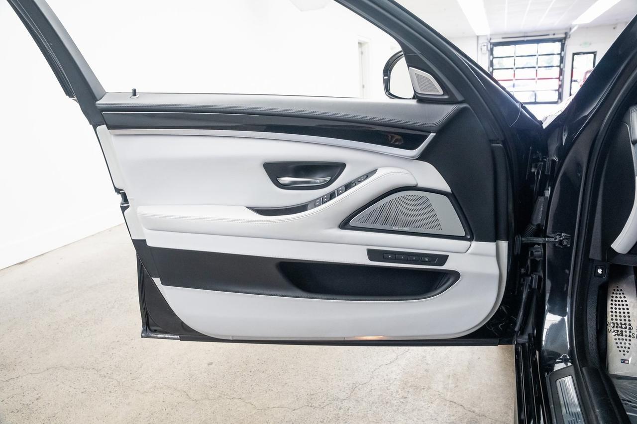 2013 BMW M5 Base Vented Seats Executive Package Portland OR