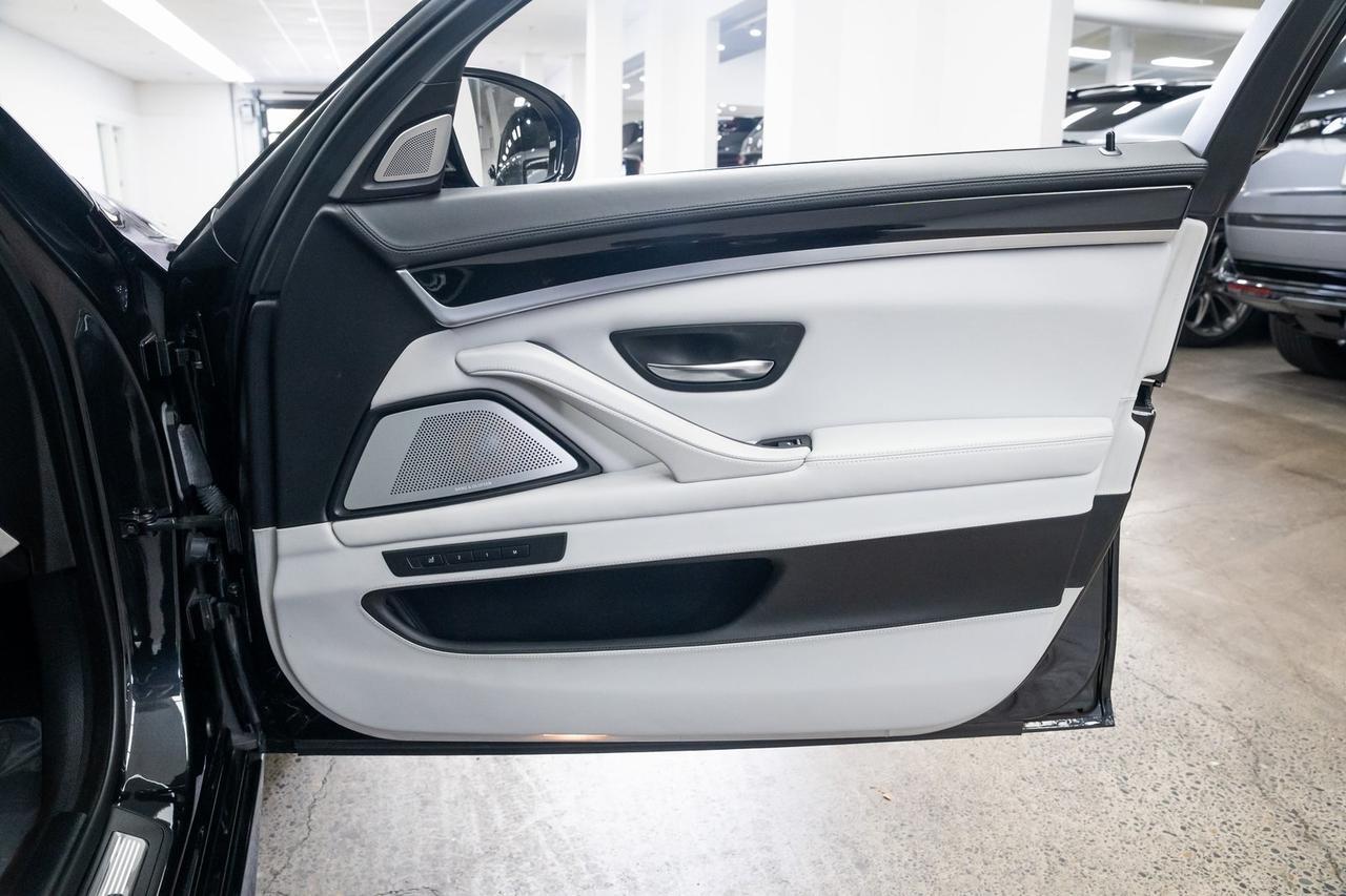 2013 BMW M5 Base Vented Seats Executive Package Portland OR