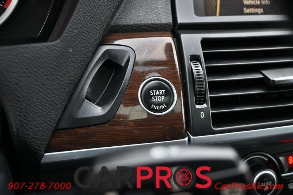 2013 BMW X6 xDrive35i - AWD - Premium & Cold Weather Pkg - Front & Rear Heated Leather Seats - Heated Steering Wheel - Push To Start - Navigation - Backup Camera - Bluetooth - Sunroof Anchorage AK
