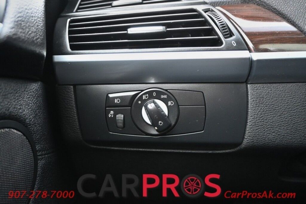 2013 BMW X6 xDrive35i - AWD - Premium & Cold Weather Pkg - Front & Rear Heated Leather Seats - Heated Steering Wheel - Push To Start - Navigation - Backup Camera - Bluetooth - Sunroof Anchorage AK