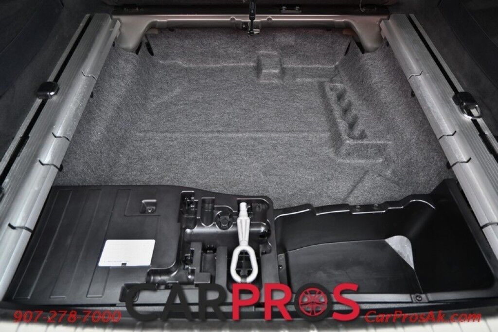 2013 BMW X6 xDrive35i - AWD - Premium & Cold Weather Pkg - Front & Rear Heated Leather Seats - Heated Steering Wheel - Push To Start - Navigation - Backup Camera - Bluetooth - Sunroof Anchorage AK