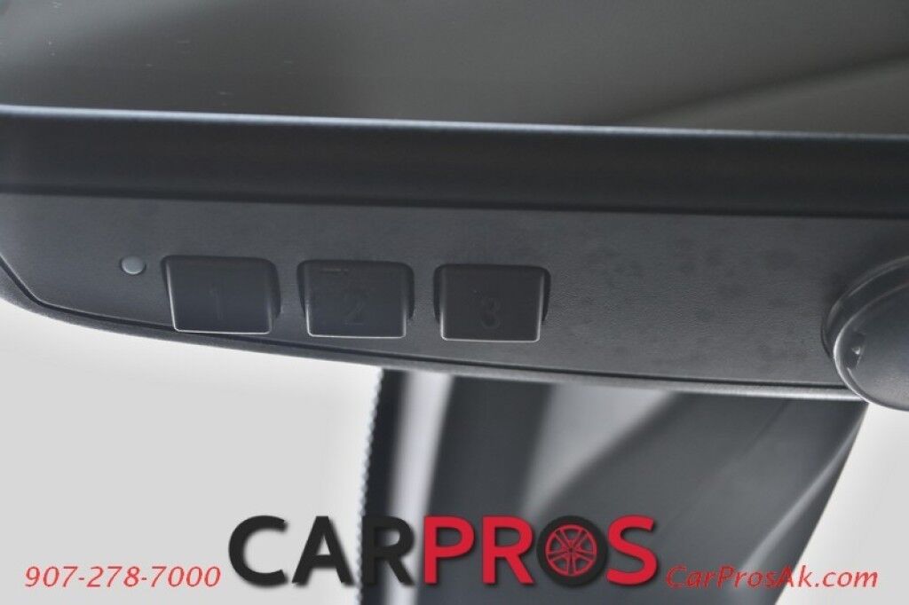 2013 BMW X6 xDrive35i - AWD - Premium & Cold Weather Pkg - Front & Rear Heated Leather Seats - Heated Steering Wheel - Push To Start - Navigation - Backup Camera - Bluetooth - Sunroof Anchorage AK