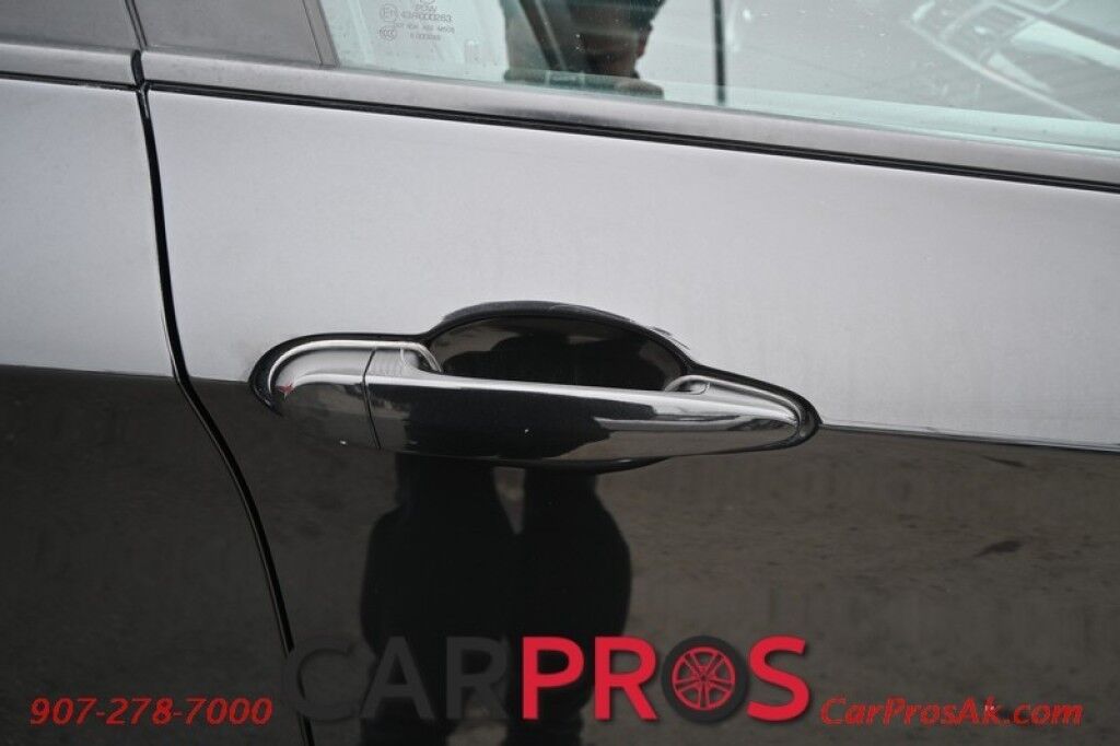 2013 BMW X6 xDrive35i - AWD - Premium & Cold Weather Pkg - Front & Rear Heated Leather Seats - Heated Steering Wheel - Push To Start - Navigation - Backup Camera - Bluetooth - Sunroof Anchorage AK