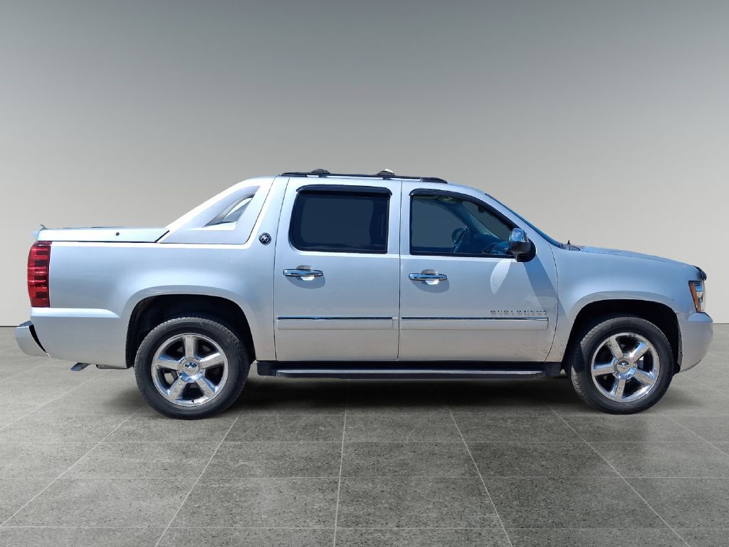 2013 CHEVROLET AVALANCHE LTZ Toledo OH