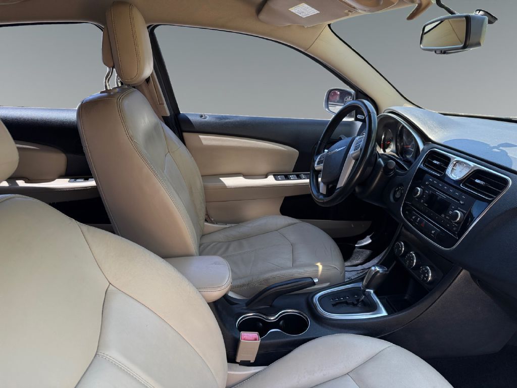 2013 CHRYSLER 200 LIMITED Toledo OH