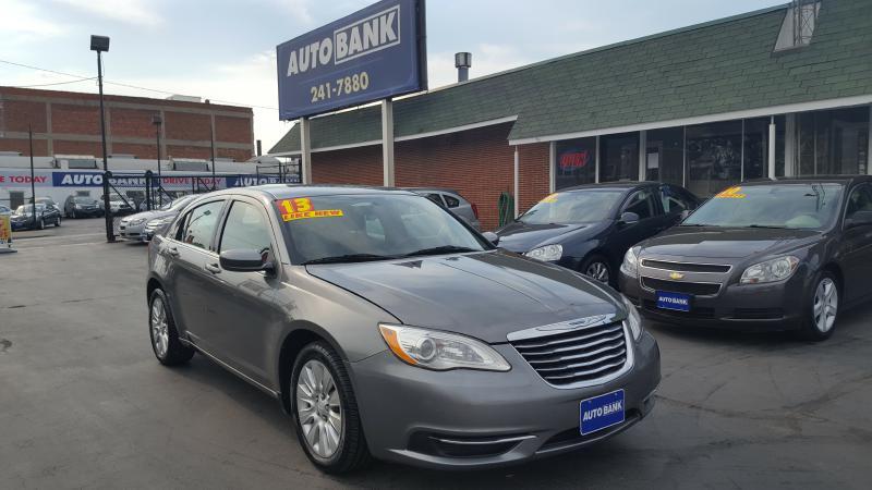 2013 CHRYSLER 200 LX Kansas City MO 2013 CHRYSLER 200 LX Kansas City MO