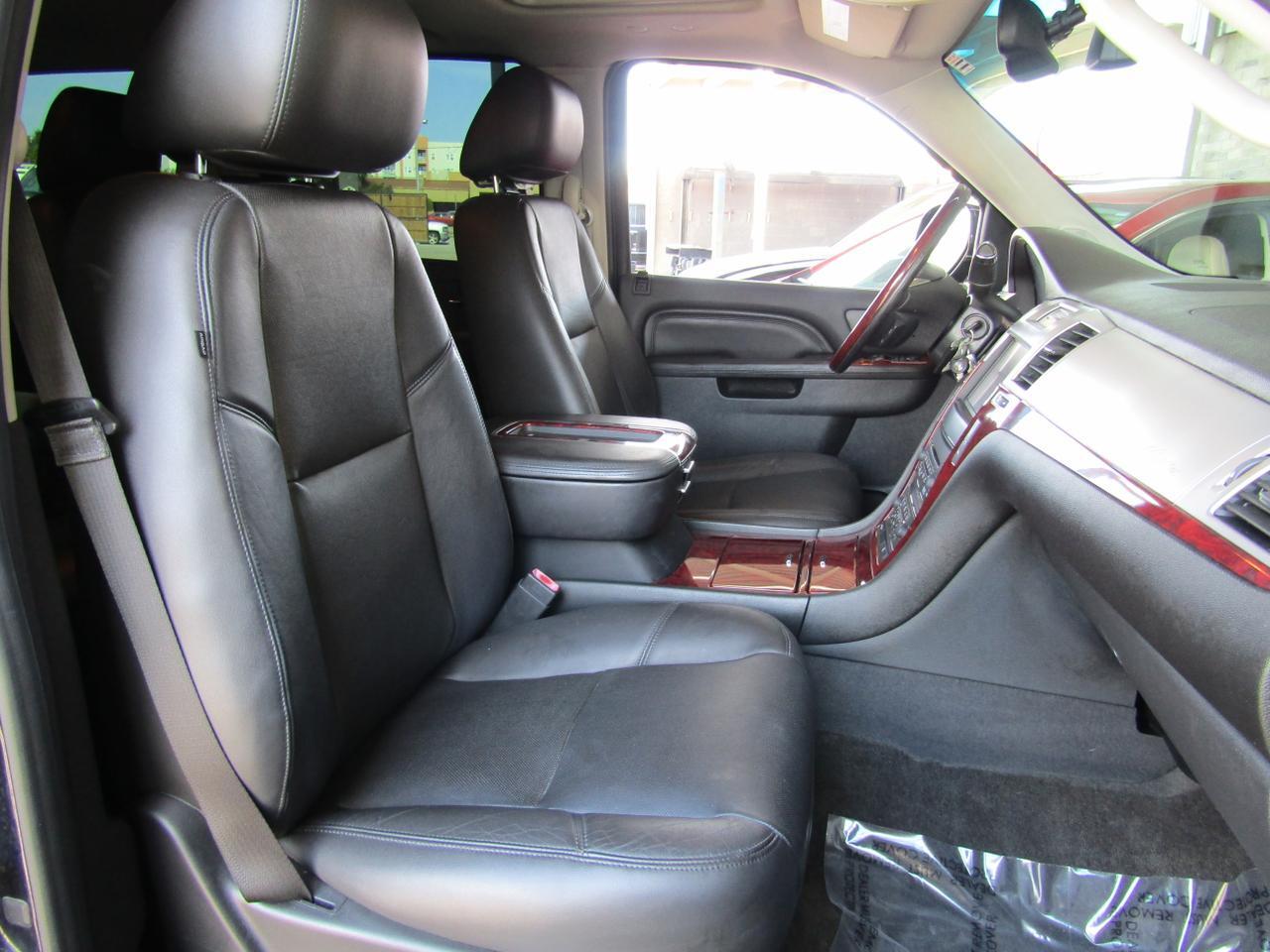 2013 Cadillac Escalade AWD 4dr Premium Grand Prairie TX