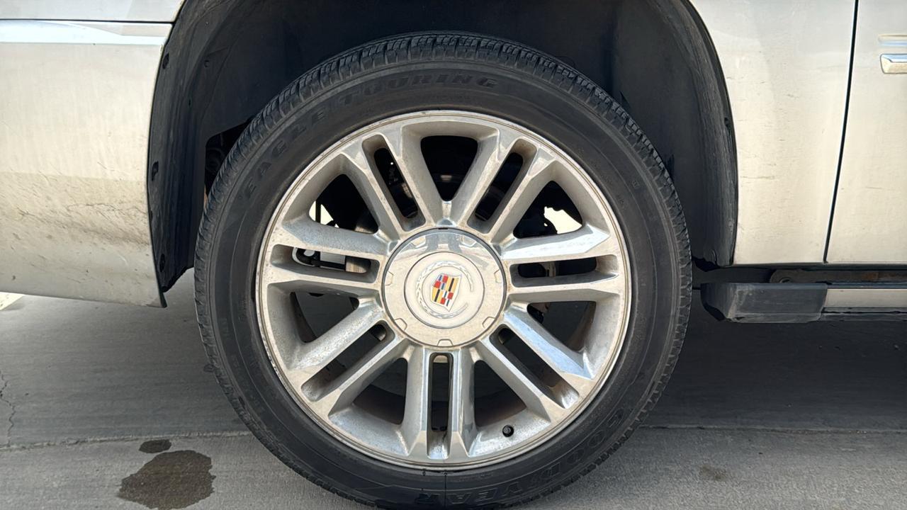 2013 Cadillac Escalade ESV Platinum Edition  Selma TX