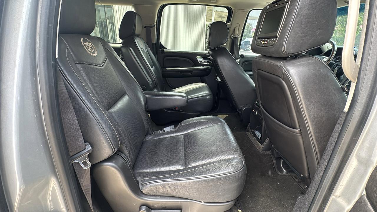 2013 Cadillac Escalade ESV Platinum Edition  Selma TX