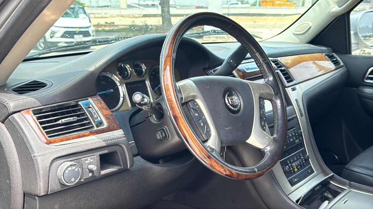 2013 Cadillac Escalade ESV Platinum Edition  Selma TX