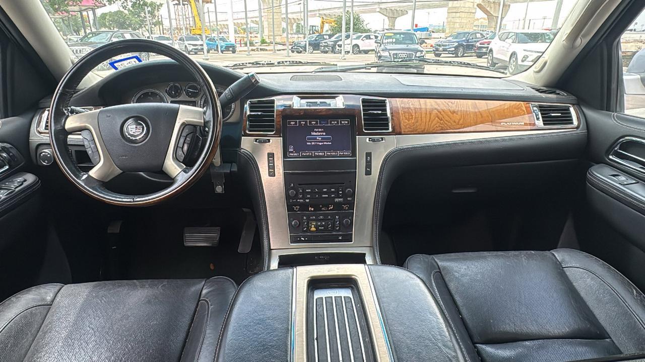 2013 Cadillac Escalade ESV Platinum Edition  Selma TX