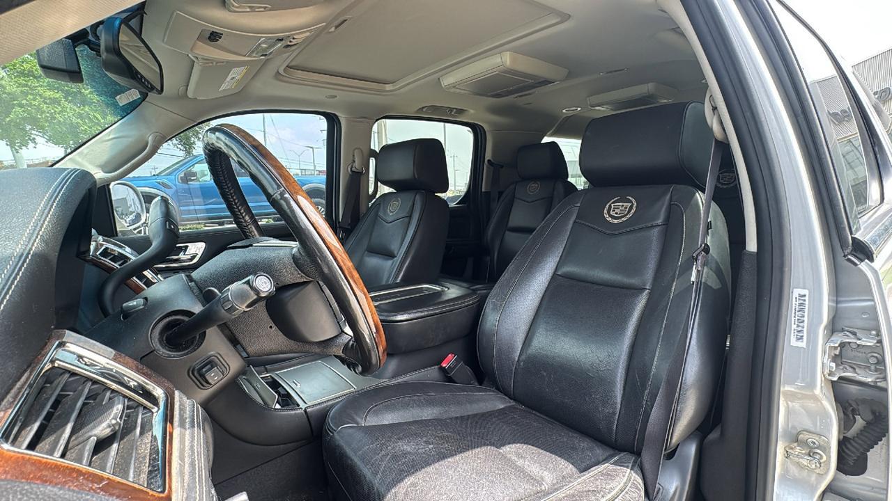2013 Cadillac Escalade ESV Platinum Edition  Selma TX