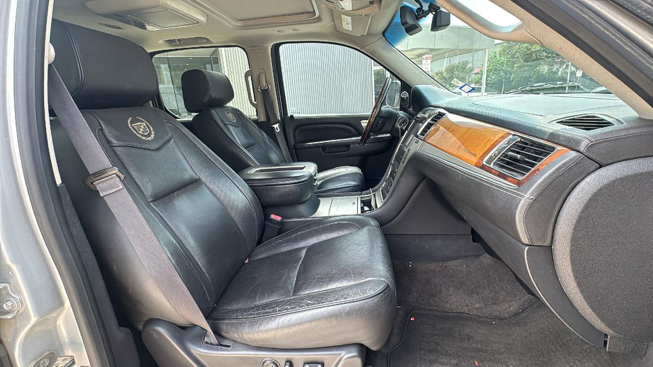 2013 Cadillac Escalade ESV Platinum Edition  Selma TX