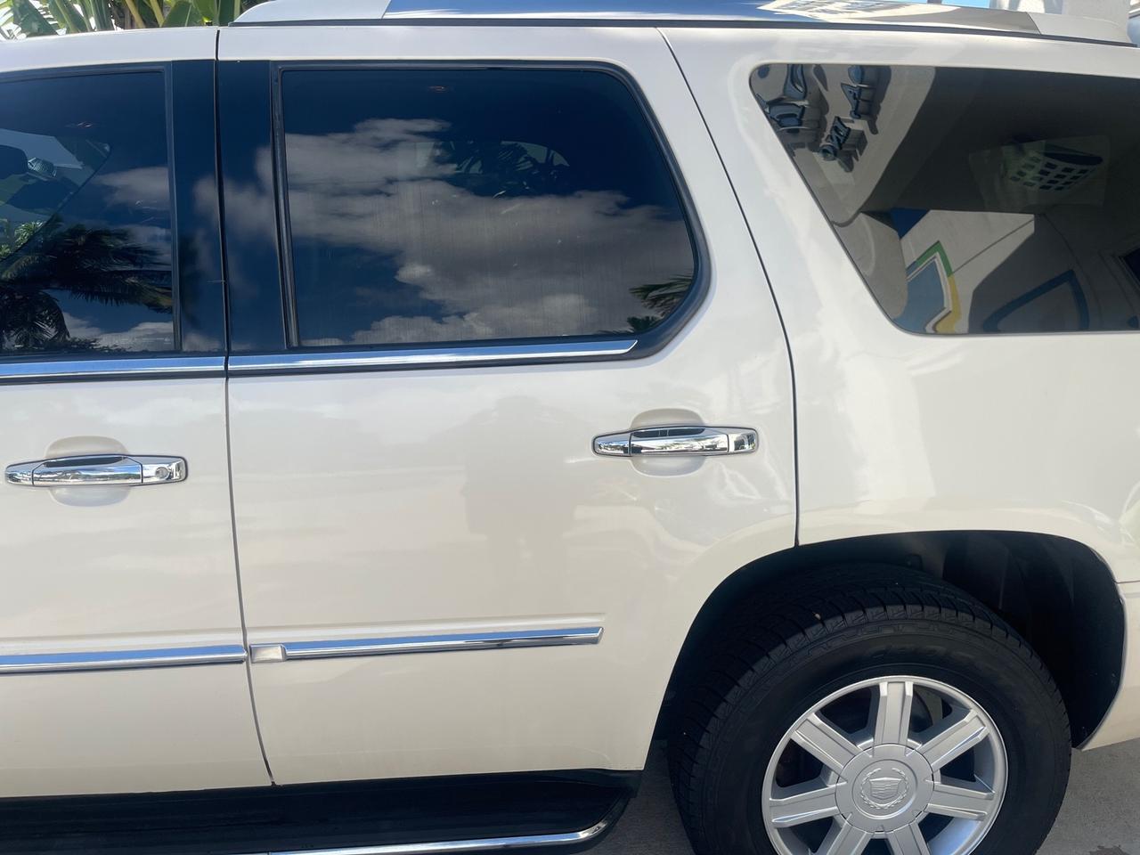 2013 Cadillac Escalade LOW MILES 62,315 PEARL WHITE Pompano Beach FL