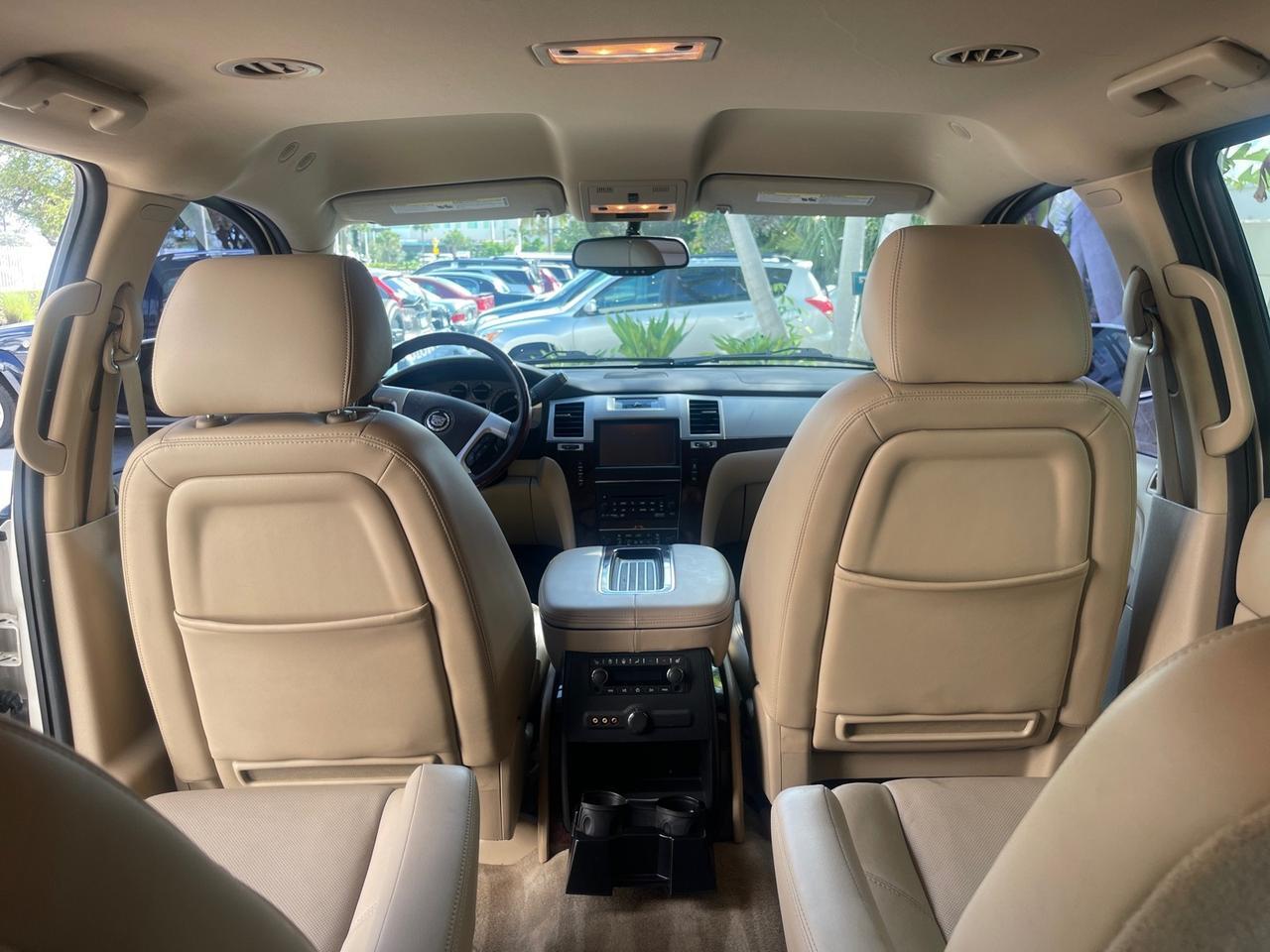 2013 Cadillac Escalade LOW MILES 62,315 PEARL WHITE Pompano Beach FL