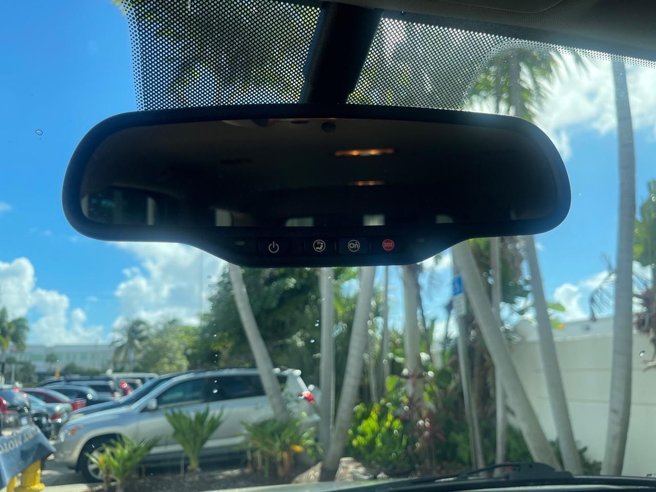 2013 Cadillac Escalade LOW MILES 62,315 PEARL WHITE Pompano Beach FL