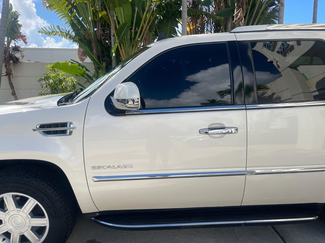 2013 Cadillac Escalade LOW MILES 62,315 PEARL WHITE Pompano Beach FL