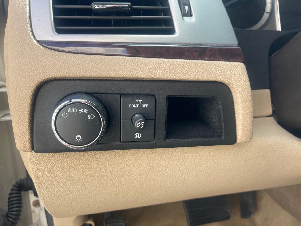 2013 Cadillac Escalade LOW MILES 62,315 PEARL WHITE Pompano Beach FL