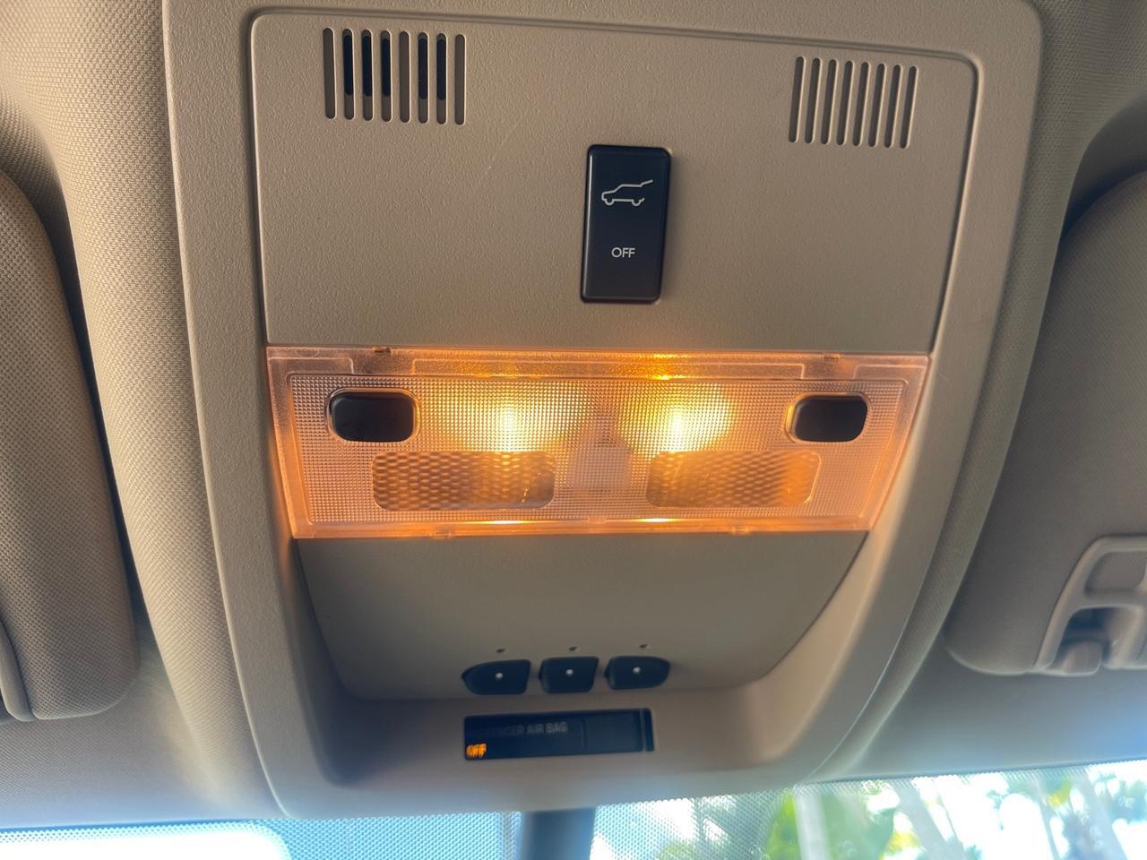 2013 Cadillac Escalade LOW MILES 62,315 PEARL WHITE Pompano Beach FL